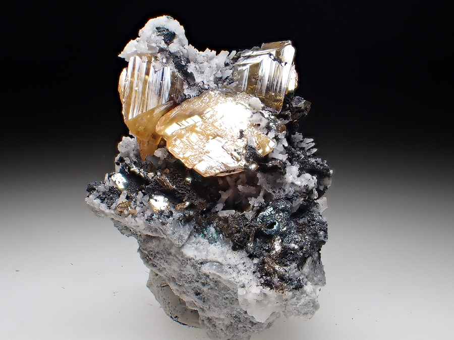 Wulfenite