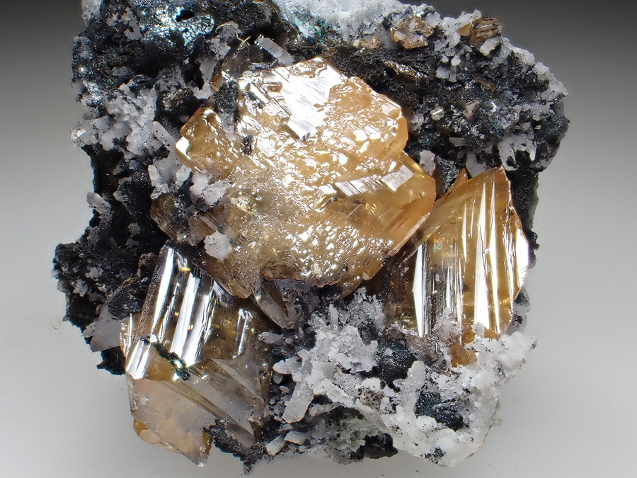 Wulfenite