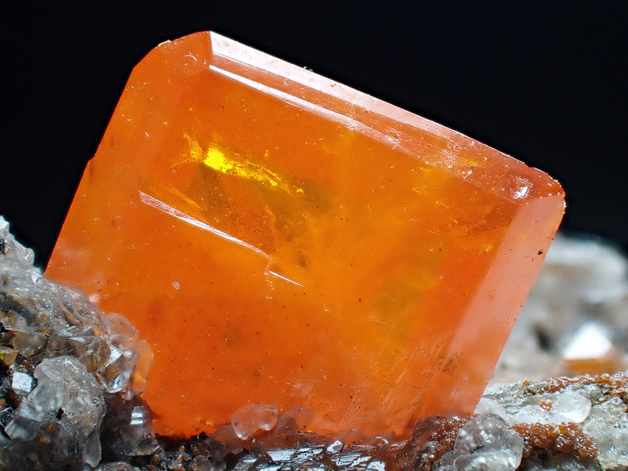 Wulfenite