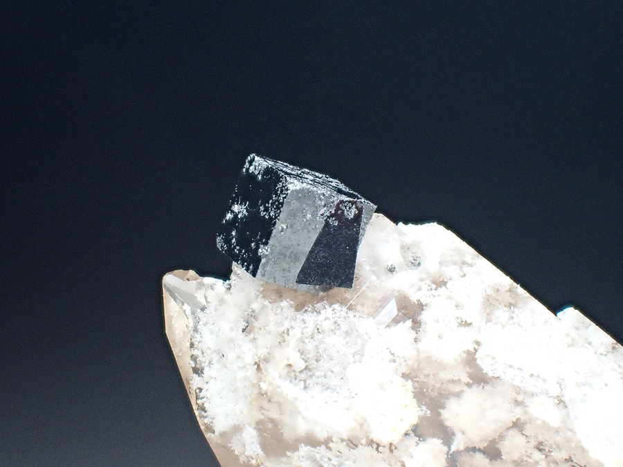 Topaz & Bixbyite
