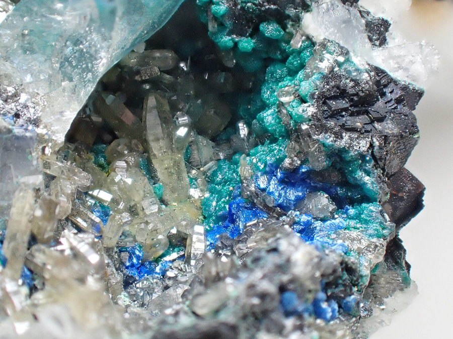 Mimetite Cerussite Linarite & Malachite