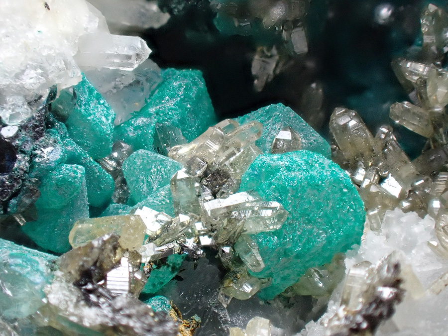Mimetite Cerussite Linarite & Malachite