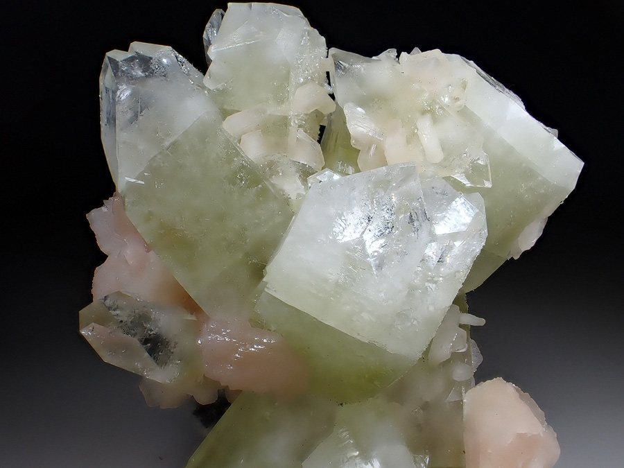 Apophyllite & Stilbite