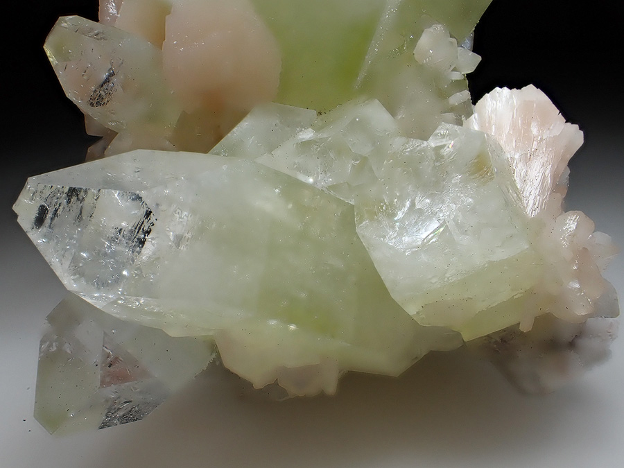 Apophyllite & Stilbite