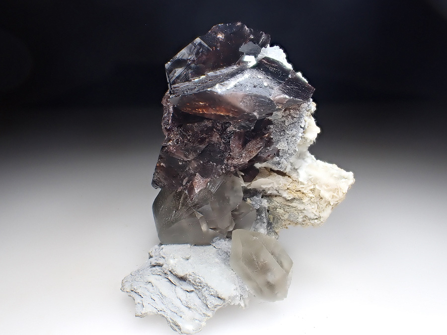 Axinite & Quartz
