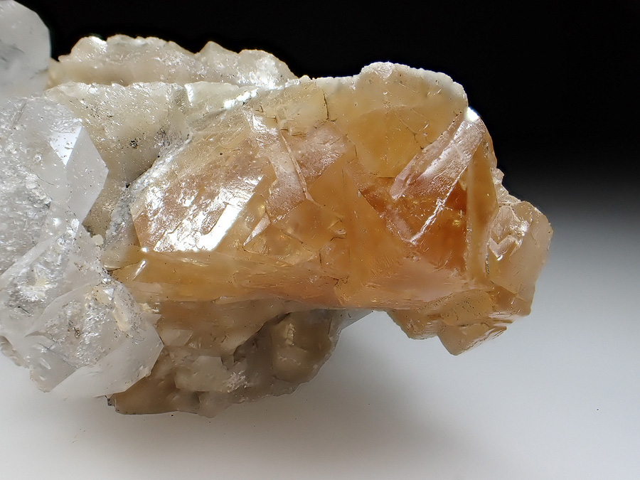 Scheelite Quartz & Muscovite