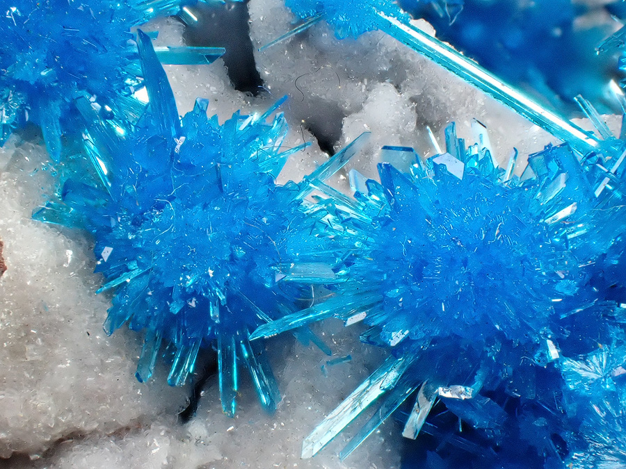 Pentagonite