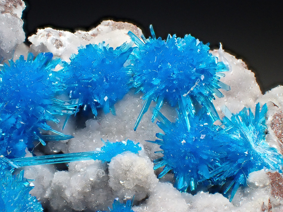 Pentagonite