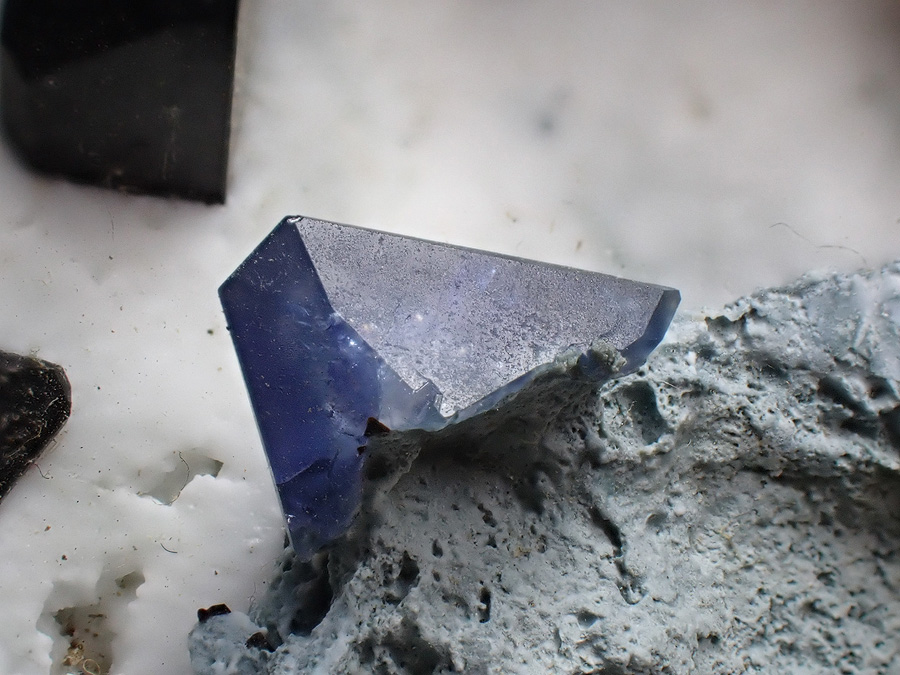 Benitoite & Neptunite