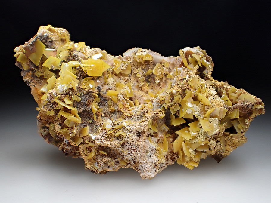 Wulfenite