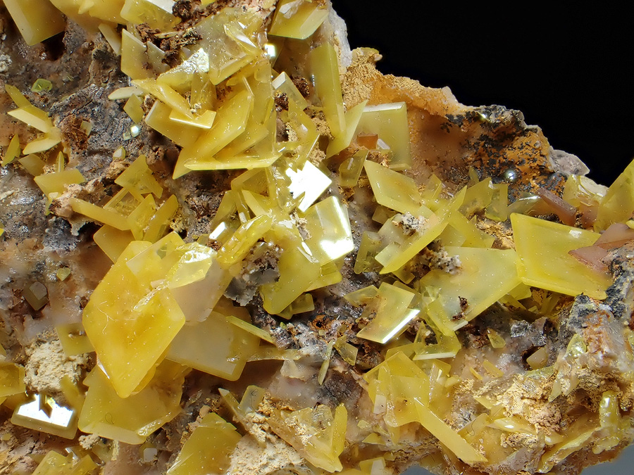 Wulfenite