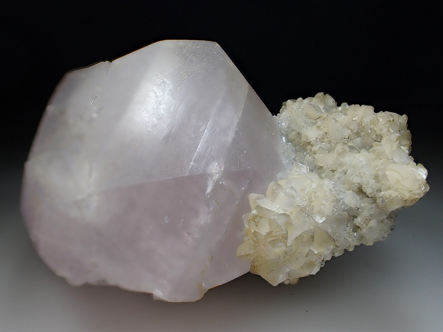 Manganoan Calcite & Quartz