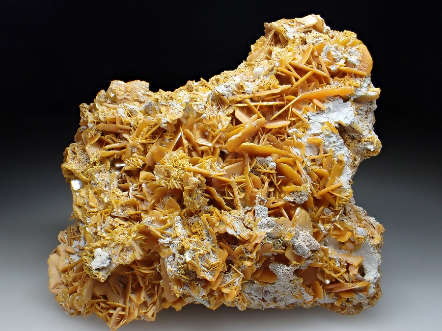 Wulfenite