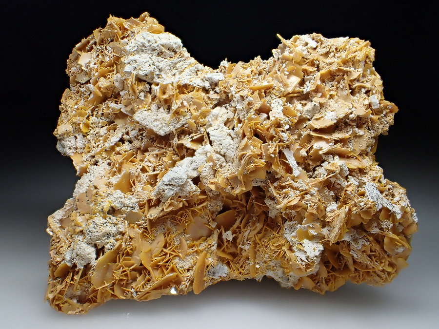 Wulfenite