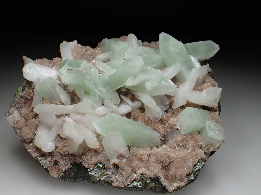 Apophyllite & Stilbite