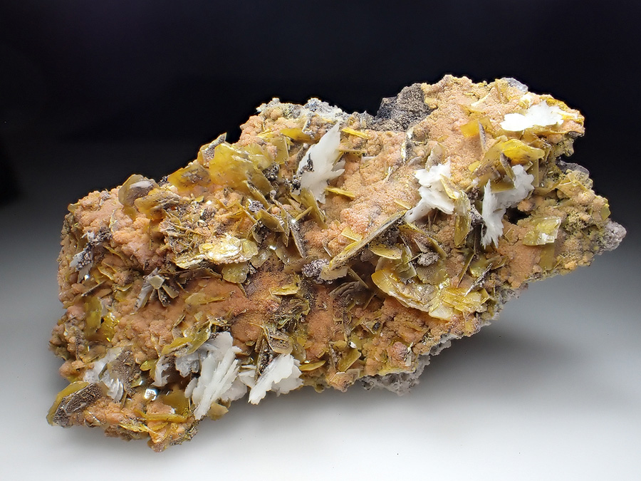 Wulfenite Mimetite & Baryte