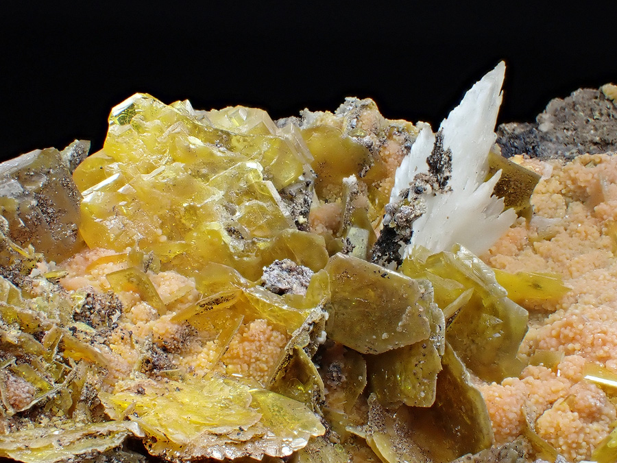 Wulfenite Mimetite & Baryte