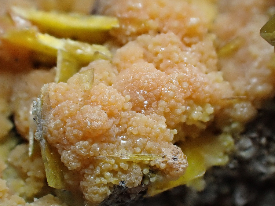 Wulfenite Mimetite & Baryte