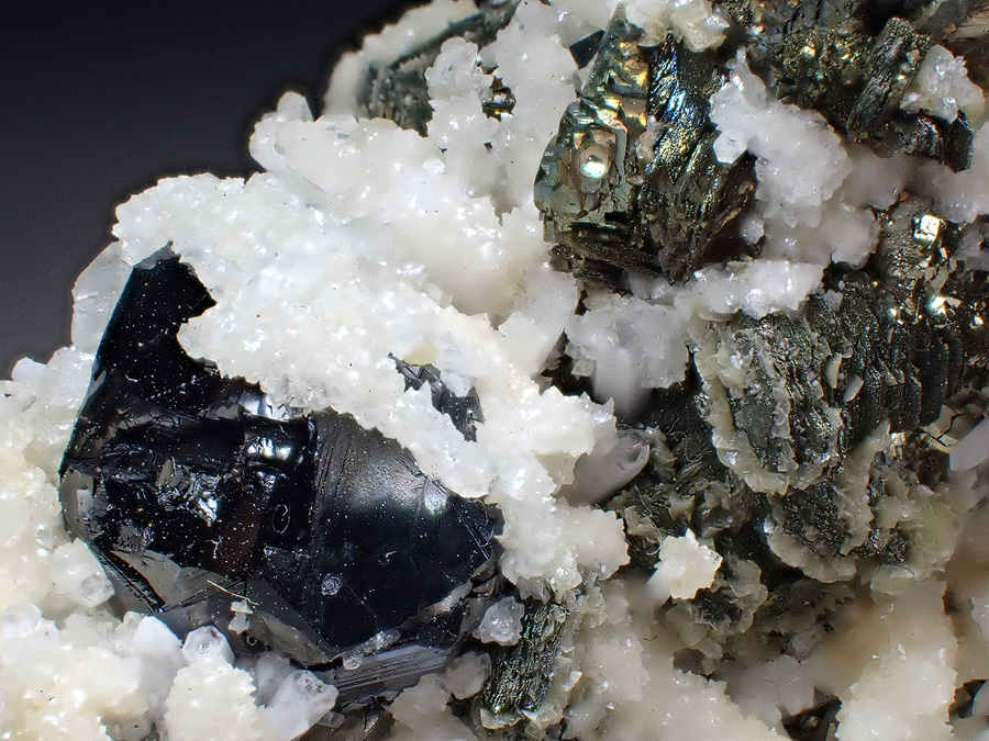Pyrrhotite Pyrite & Quartz