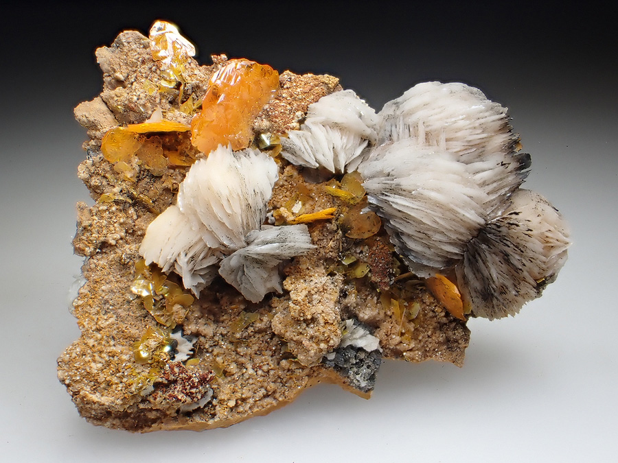 Wulfenite & Baryte