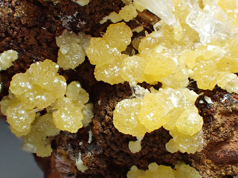 Mimetite & Hemimorphite