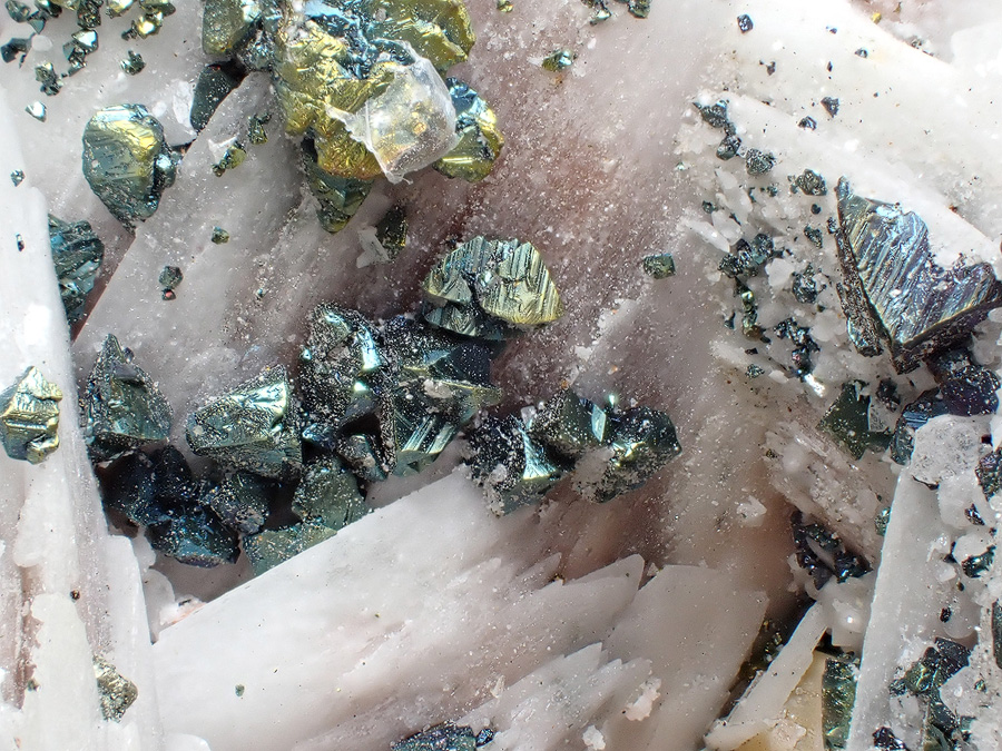 Chalcopyrite Baryte & Dolomite