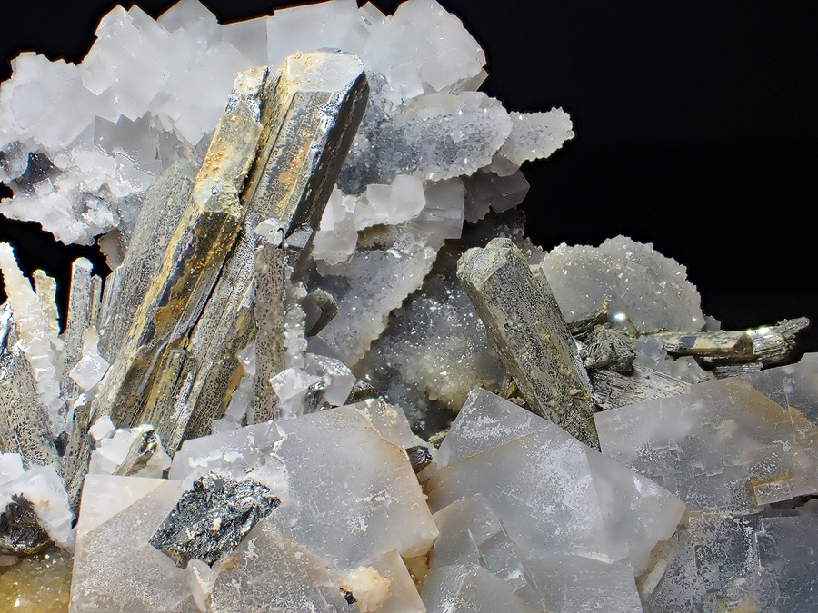 Fluorite Stibnite & Quartz