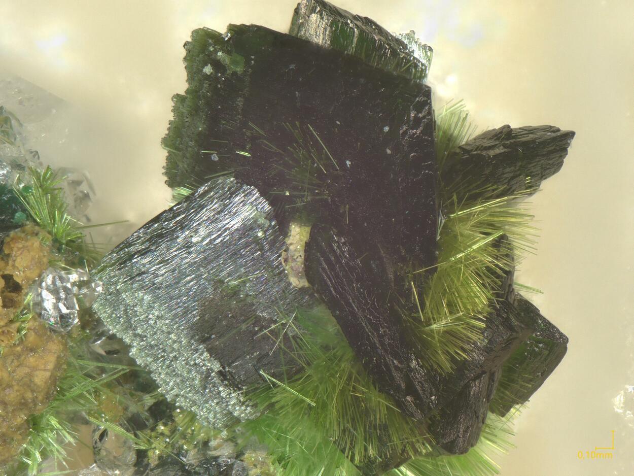 Olivenite & Agardite-(Ce)