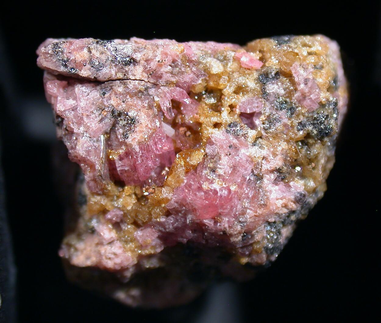 Rhodonite Caryopilite & Andradite