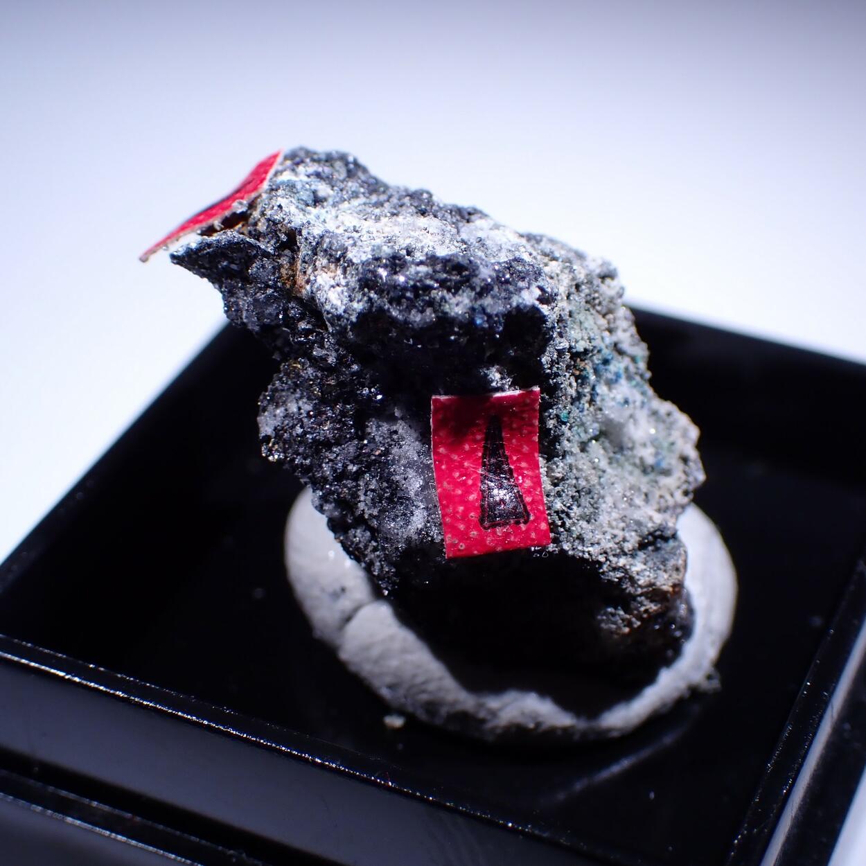 Blueridgeite Cuprocherokeeite Bechererite & Elyite