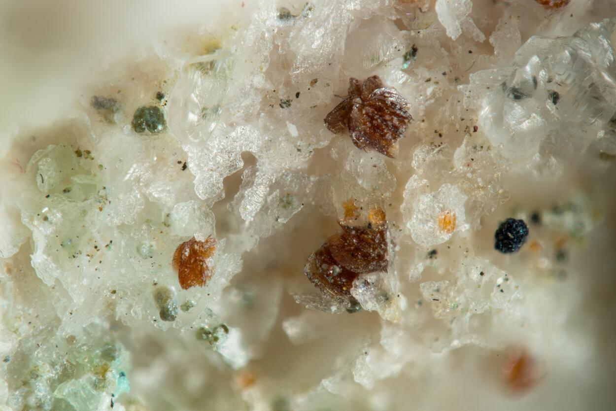 Retzian-(Nd) Sarkinite & Digenite
