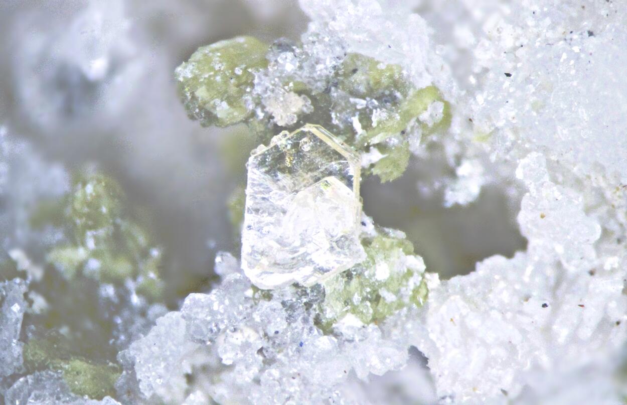 Sabinaite & Alicewilsonite-(YCe)