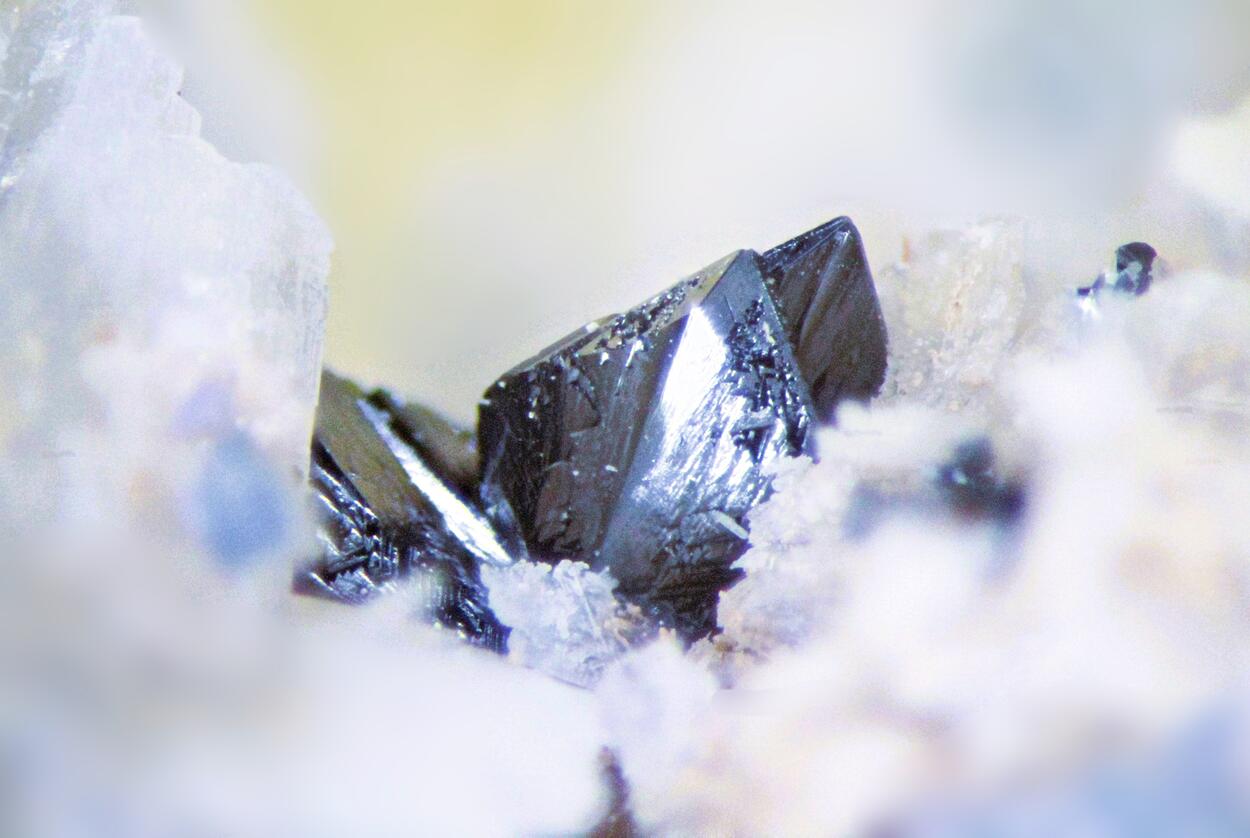 Rutile Albite & Synchysite-(Ce)