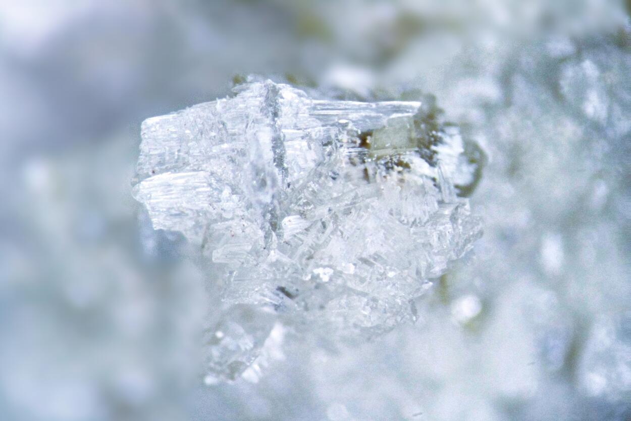 Behoite Dolomite & Albite