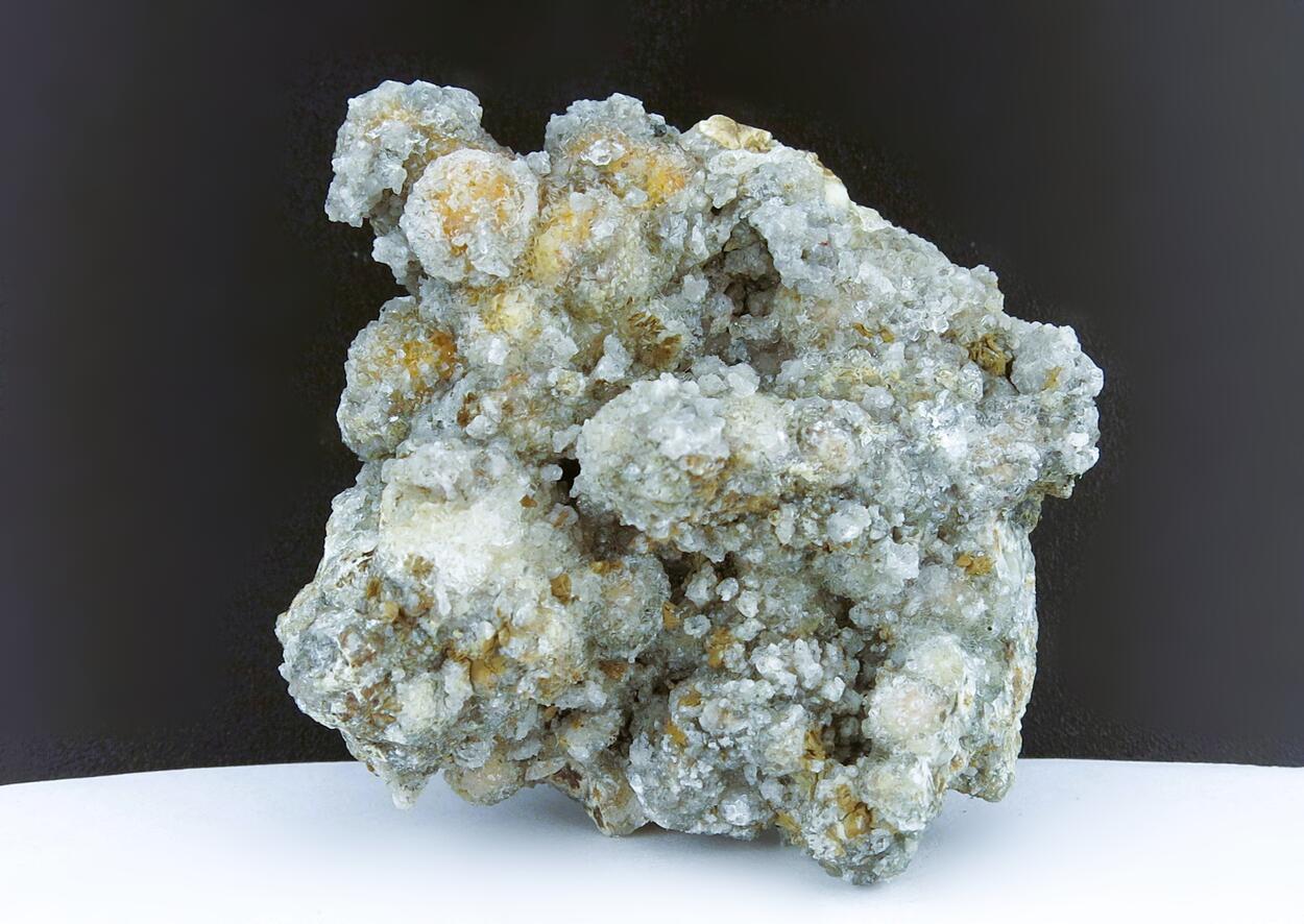 Analcime & Siderite