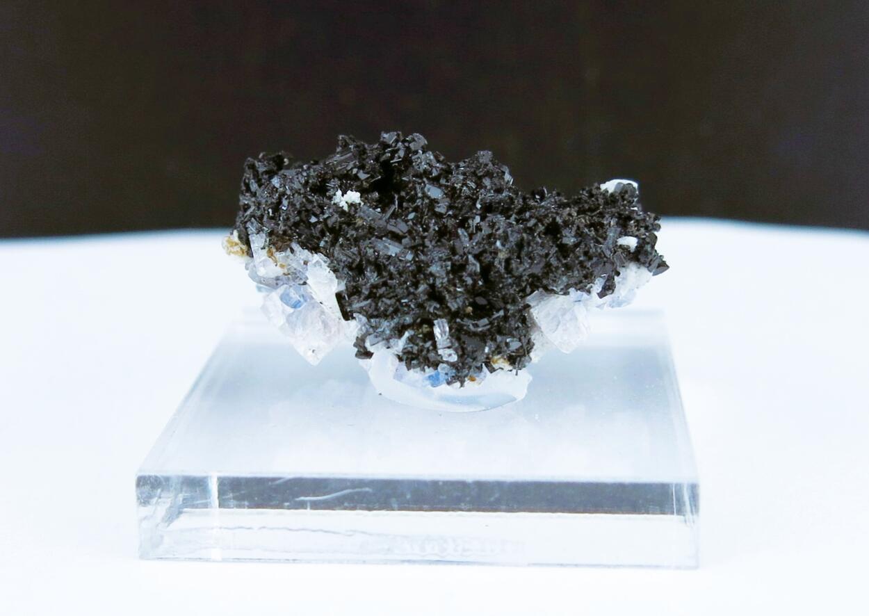 Carletonite & Arfvedsonite