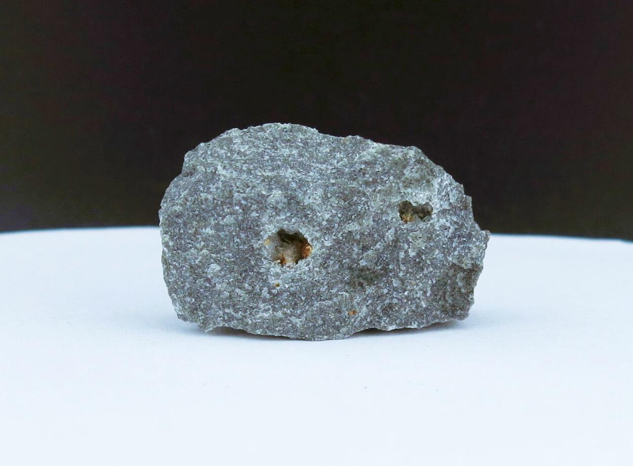 Arisite Ferroceladonite Tuperssuatsiaite & Zakharovite