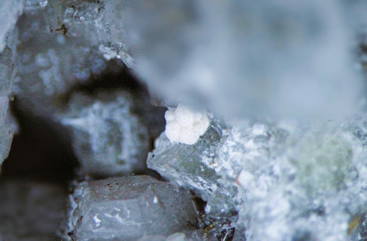 Gmelinite & Franconite