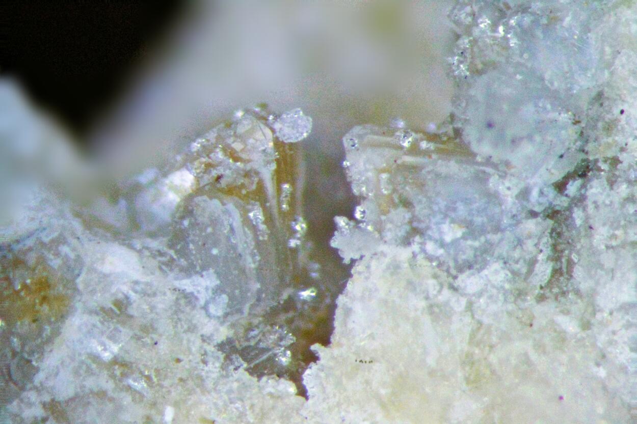 Clinoptilolite-Na & Epistolite