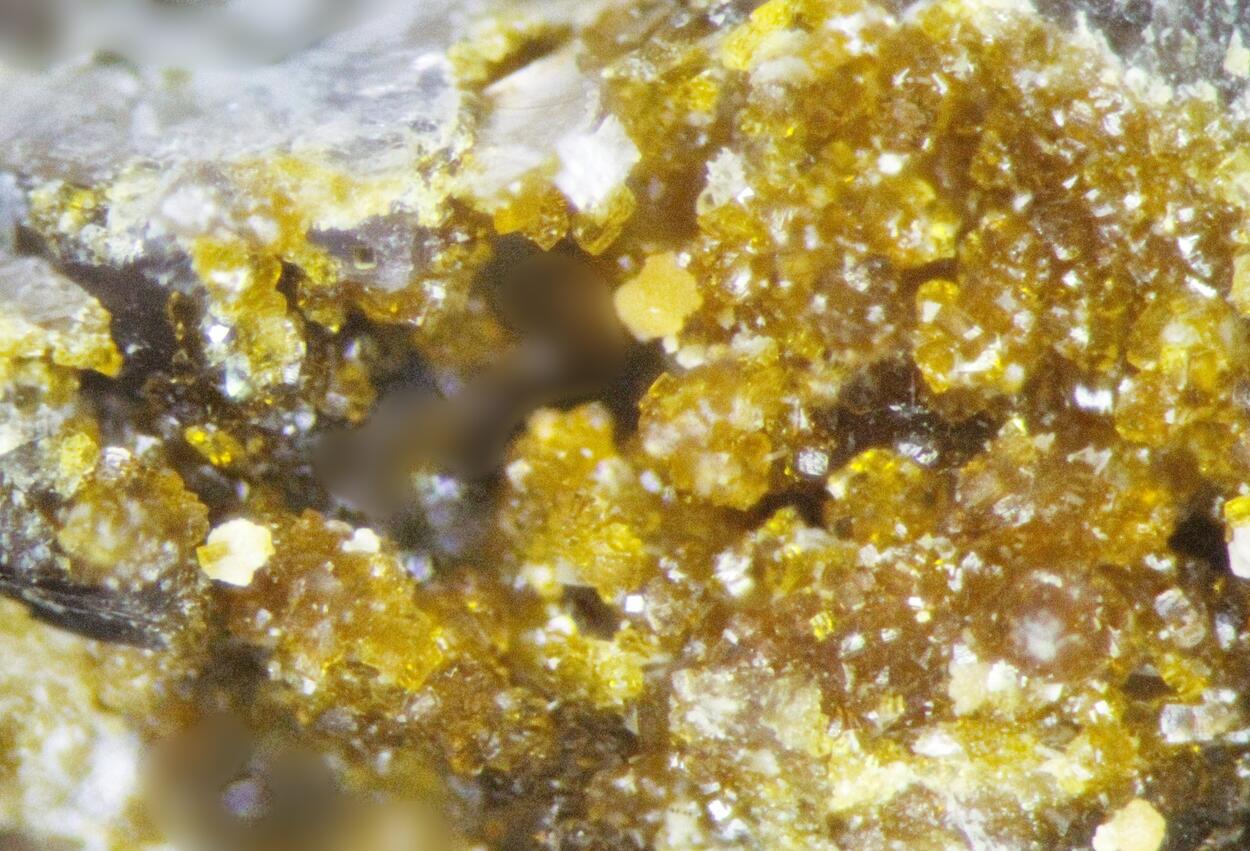 Greifensteinite & Cookeite