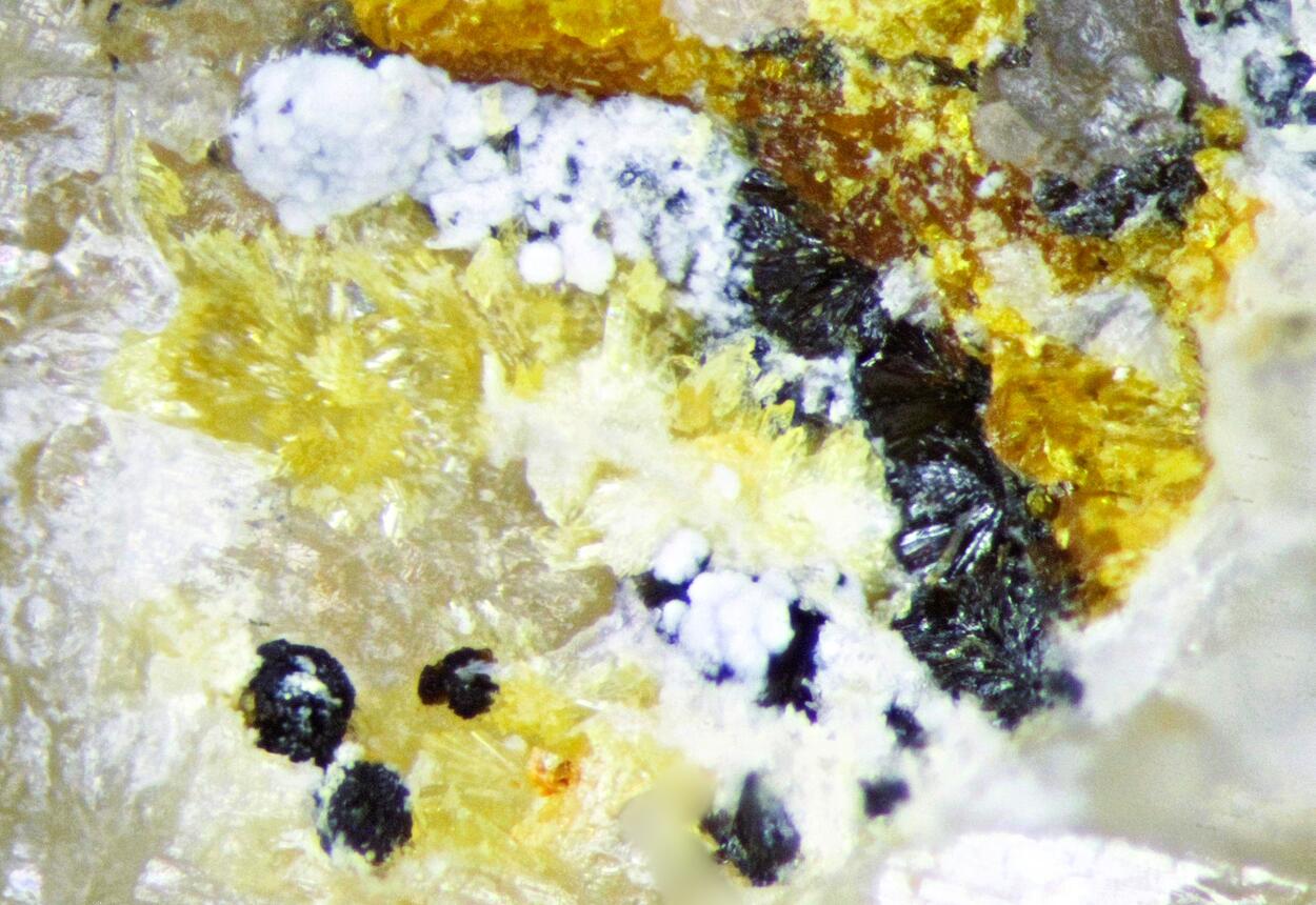 Stewartite Matulaite & Rockbridgeite