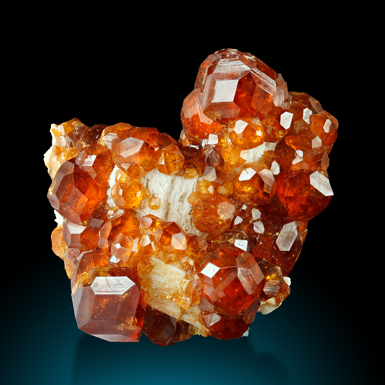 Garnet Var Spessartine & Feldspar Group