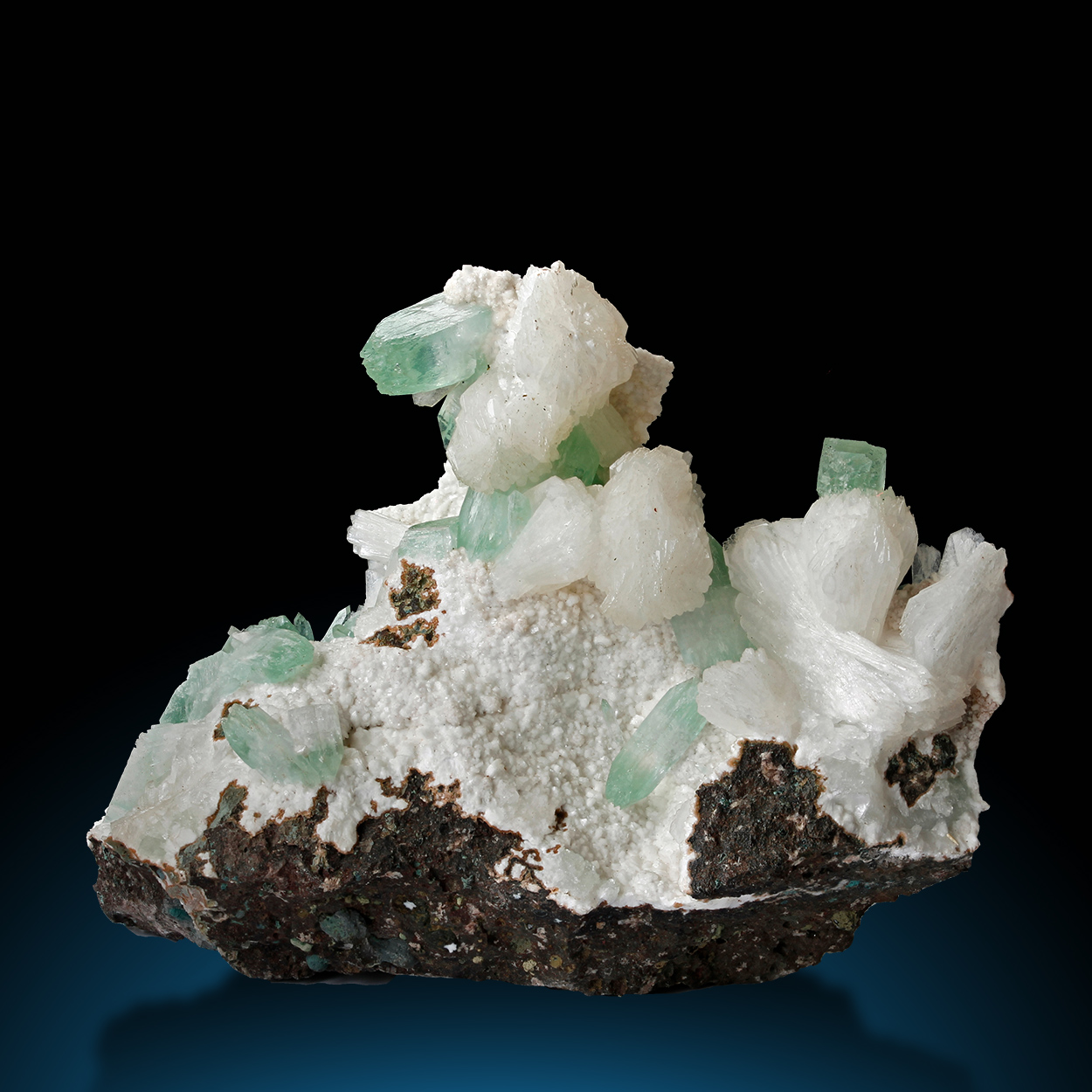 Apophyllite Var Fluorapophyllite & Stilbite