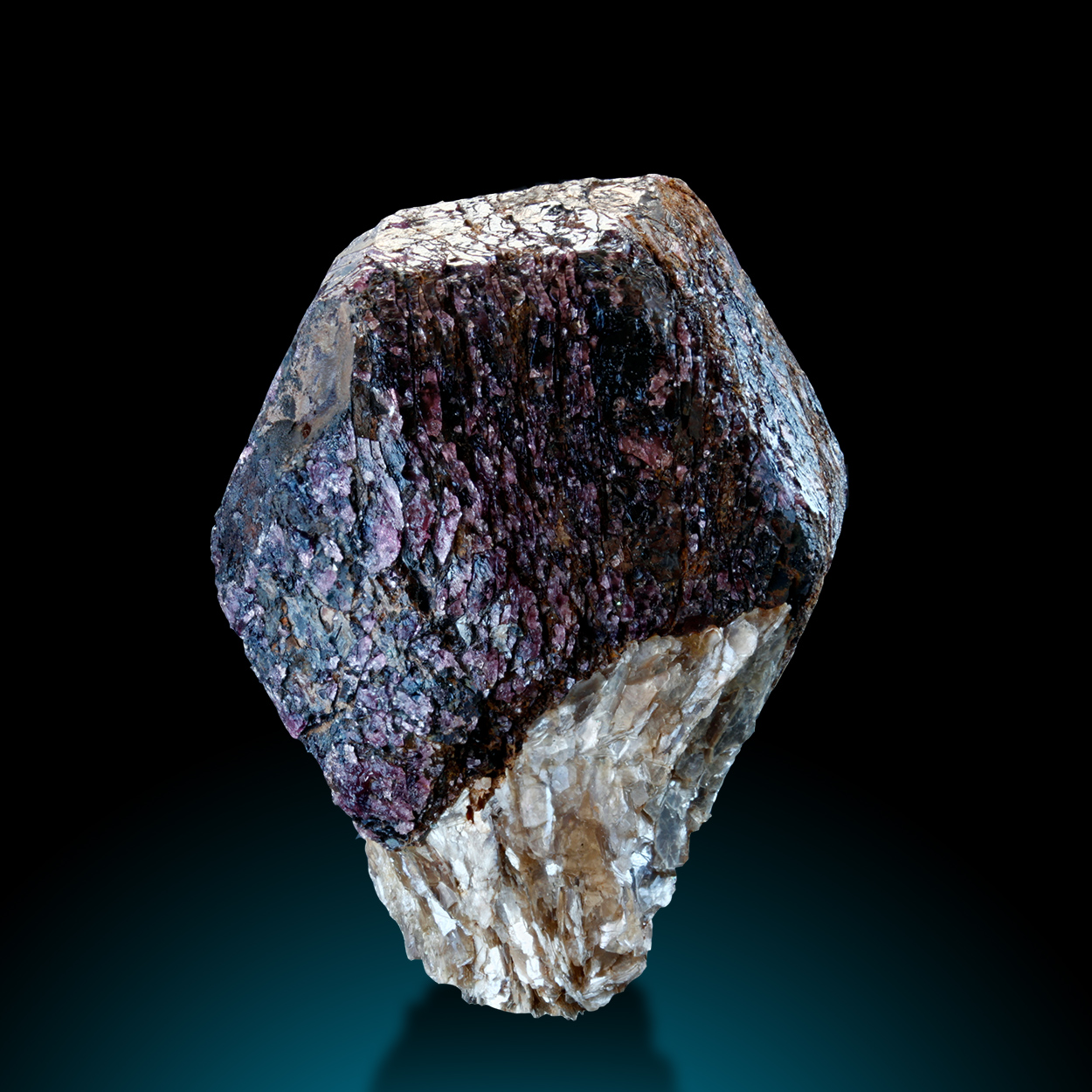 Garnet Var Almandine