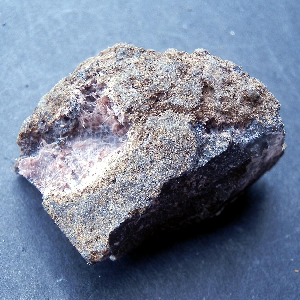 Schefferite