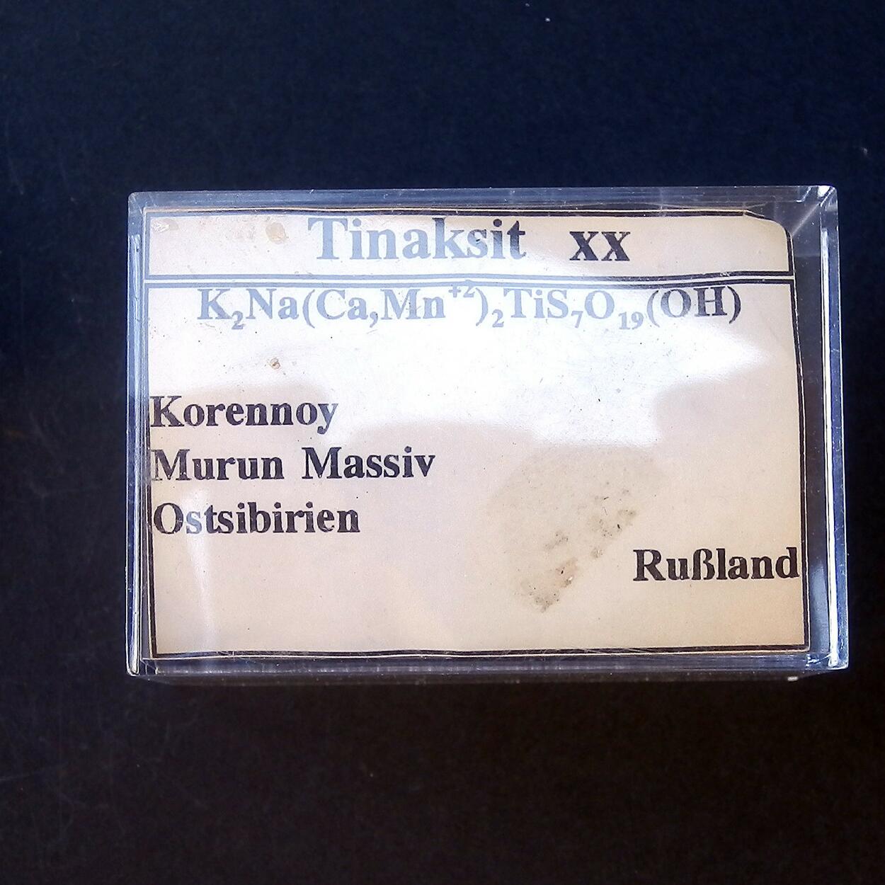 Tinaksite