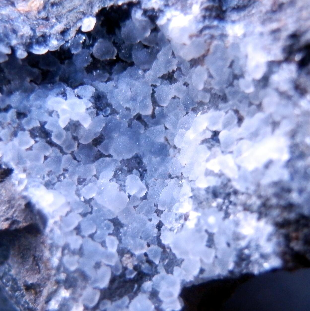 Faujasite-Na Hyalite & Phillipsite