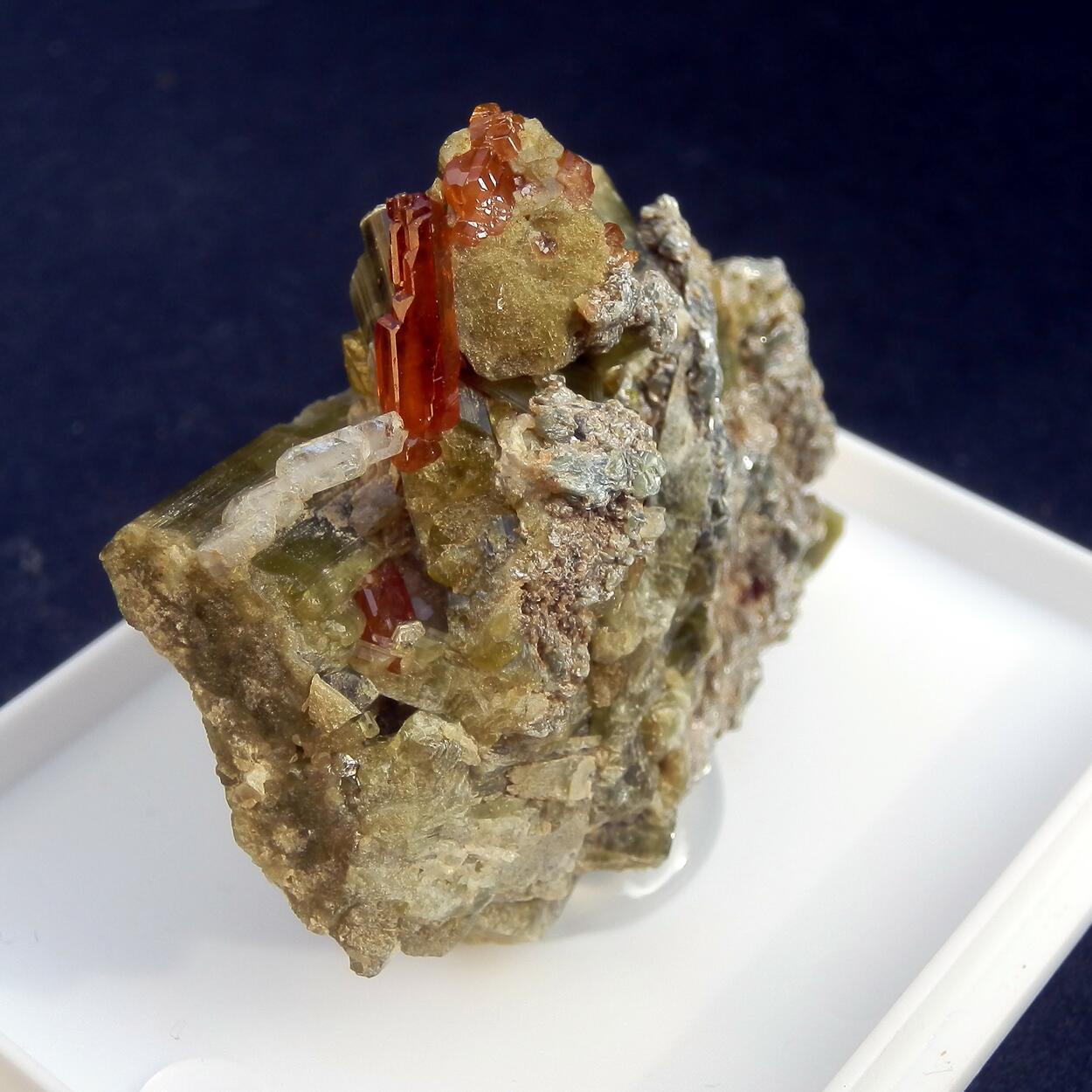 Garnet & Diopside & Vesuvianite