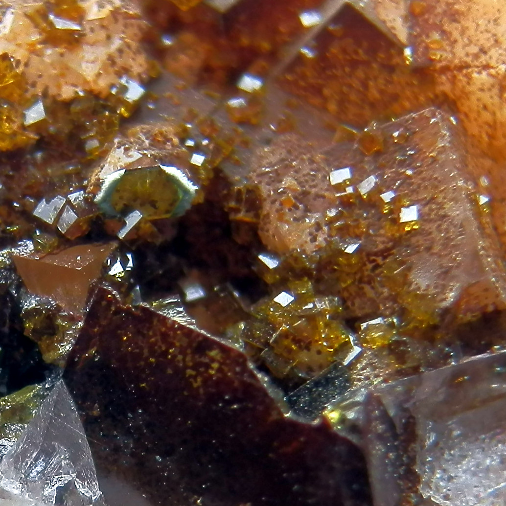 Bariopharmacosiderite & Fluorite