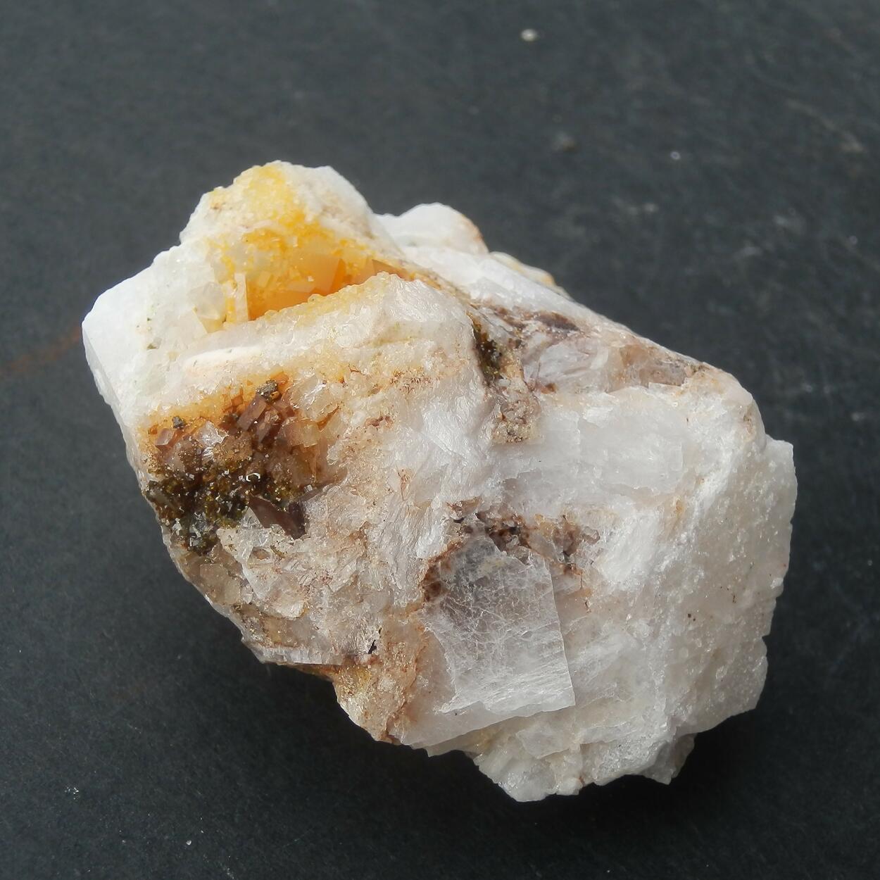 Bariopharmacosiderite & Fluorite